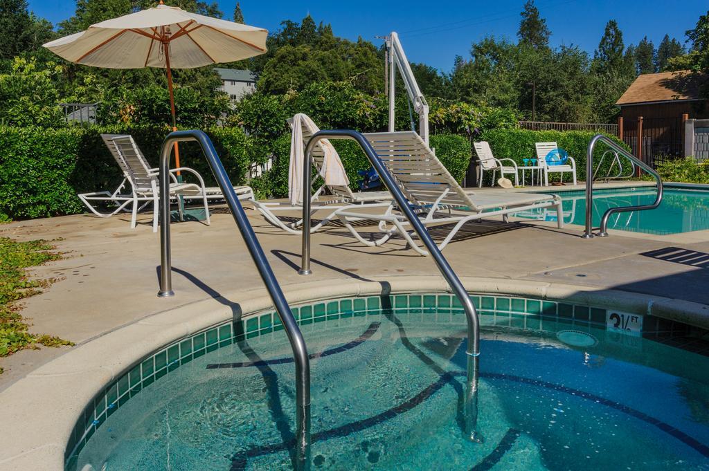 Grass Valley Courtyard Suites 외부 사진
