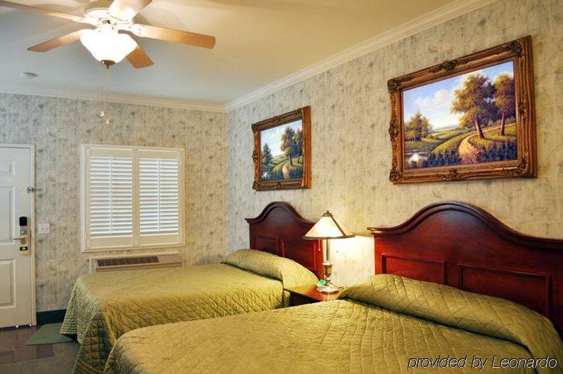 Grass Valley Courtyard Suites 객실 사진