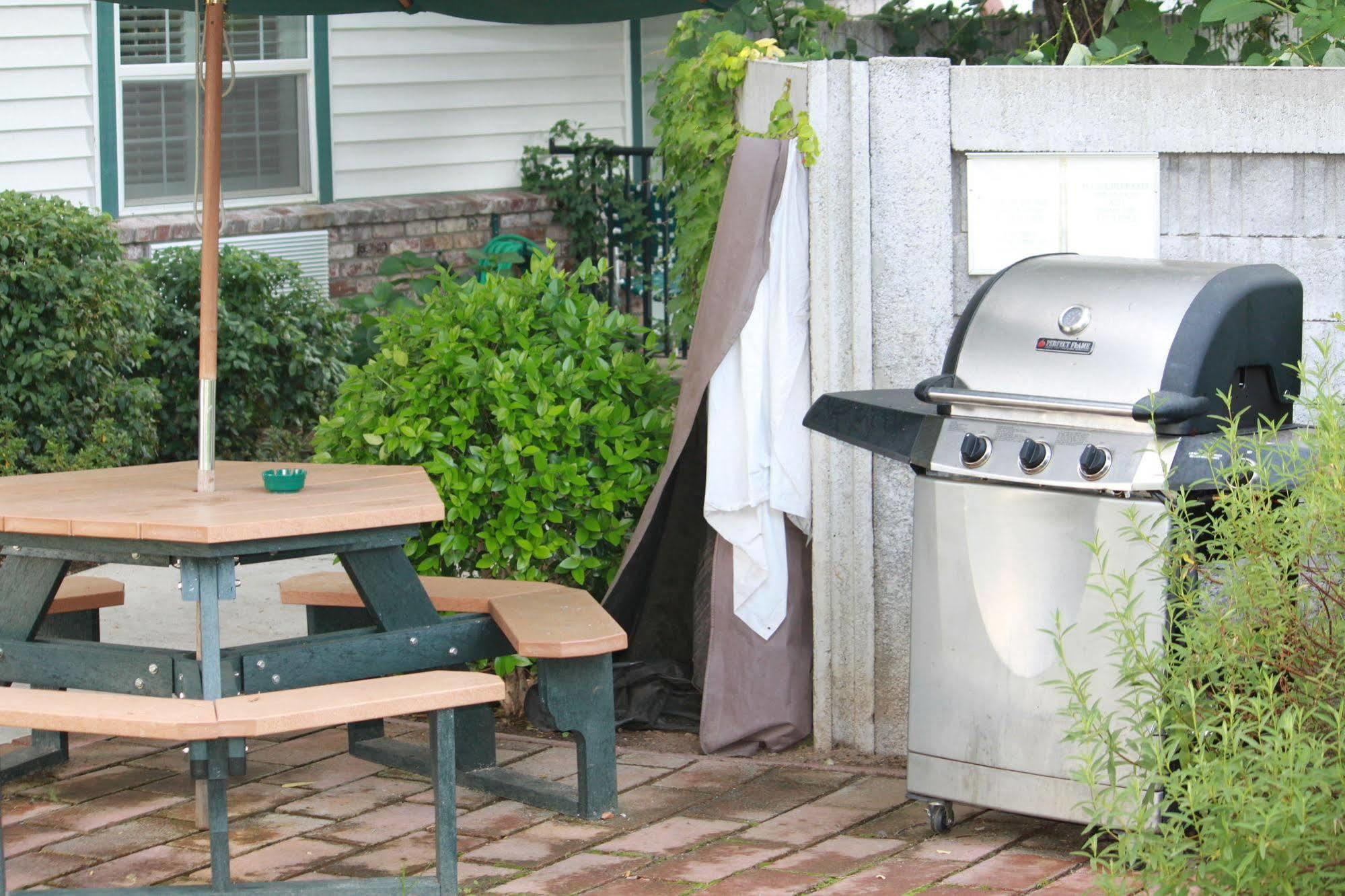Grass Valley Courtyard Suites 외부 사진